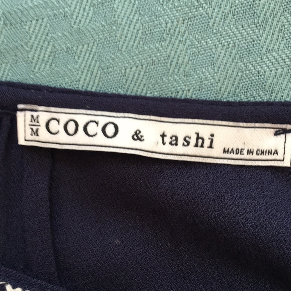 COCO & tashi Peasant Shirt Size Medium - Picture 6 of 7